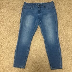 Universal Thread Mid-rise Jeggings size 12 short / 31s